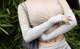秀人网 – lavinia肉肉私拍来啦！嫩白美女原图，尤其是某个角度，大家猜猜我的眼神会停留在哪。