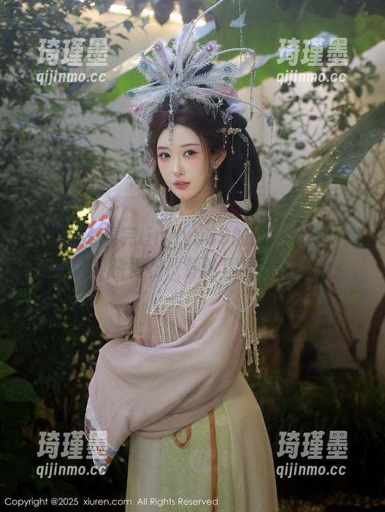 秀人网 - 看完lingyu69的浴室美图，我的心情复杂得很，评论区要沸腾了吧？