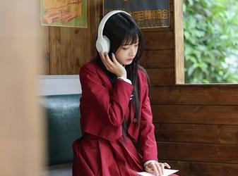 秀人网 – 乔伊joy的私拍合集：制服穿搭大赛，看谁更能撩（咳咳，虽然都很撩！）