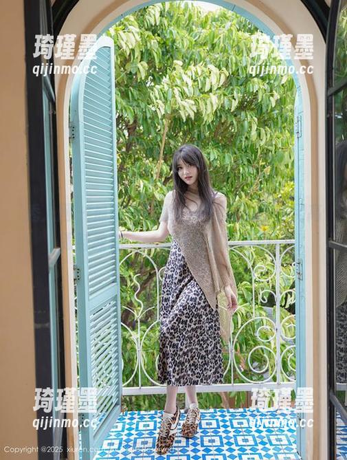 秀人网 - 最新作品集：夏诗雯Sally用高跟鞋教你——怎样优雅地摔倒！
