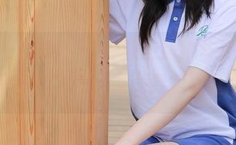 秀人网 – 筱慧cindy演绎婚纱与黑丝，在优雅中藏了些挑逗｜真实写真回顾