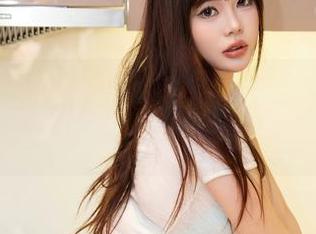 秀人网 – 蓝夏akasha的纯白，没朱红也没淡蓝，免费的美图撩得我心一荡。