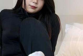 绮梦摄影 – 女仆与欢乐锁定！月月美图图集，要不试试看？