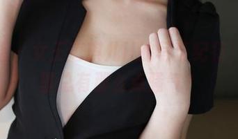 美媛馆 – 女王唐琪儿il的写真纪行，图集里总有那么点骚气？