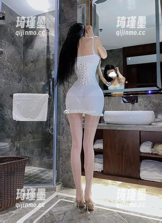 微密圈 - 脸红Dearie的裤里丝新境界，无圣光也在张扬