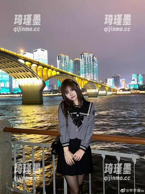 芊芊酱w的御姐图包，谁说只有角色扮演才有戏？