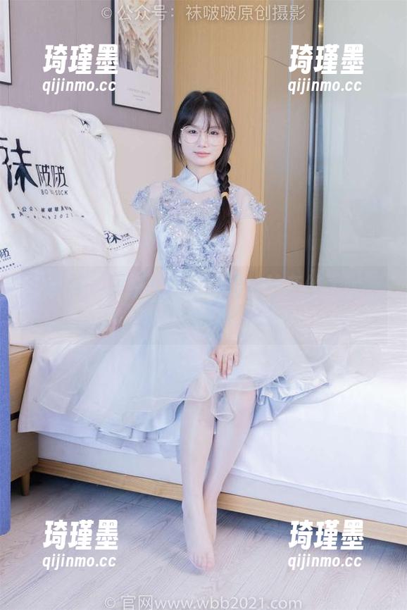 袜啵啵-稚予 袜啵啵 - 图集里的稚予和她的灰丝大腿袜,难道是新趋势么?