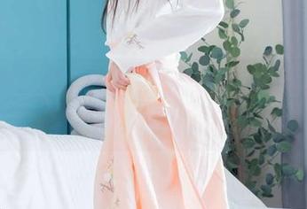 袜啵啵 – 水手服or糯米？免费原图，让我醉在这选择中！