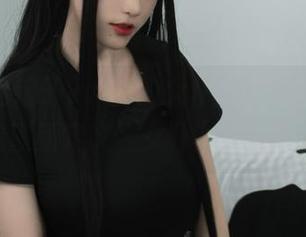好吧，起起子vvvv的女仆围裙作品让我开始重新定义“女仆”的形象。