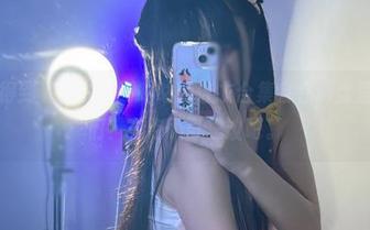 谁能想得到，阿九从不咕咕的泳衣合集会在网盘里等着我们？有点不可思议吧。