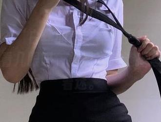 微密圈 – “白丝的爱”图集更新：你确定不再多看几眼吗，陈佩奇的选择总是让人着迷。