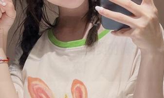 微密圈 – 在牛仔短裤的召唤下，陈妮妮UNI和她的套图：穿马里奥的裤子都帅不起来！
