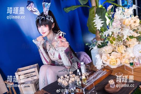 肉丝与露儿大魔王的美图，为何总让我停下来想？