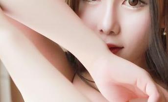 青豆客 – 说到潇同学的裸足套图，感觉这资源里藏着好多“小秘密”。