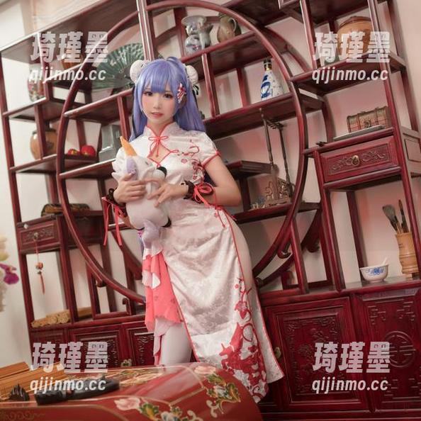 无圣光杰作：面饼仙儿的空姐变身，航班中从未见过的骚气！