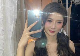 微密圈 – 集合了节日趣味，黎允熙baby的视角合集，来吧，下载不客气！